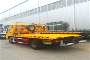 西峡附近拖车救援搭电